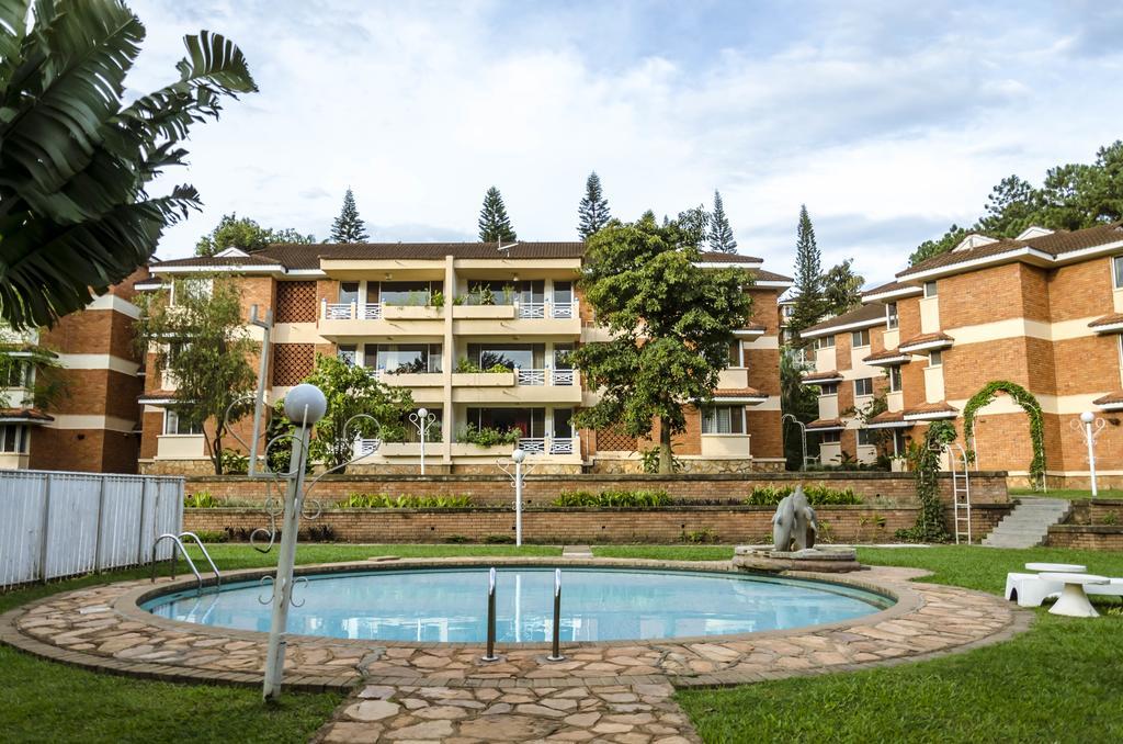 Golf Course Apartments Kampala Eksteriør bilde